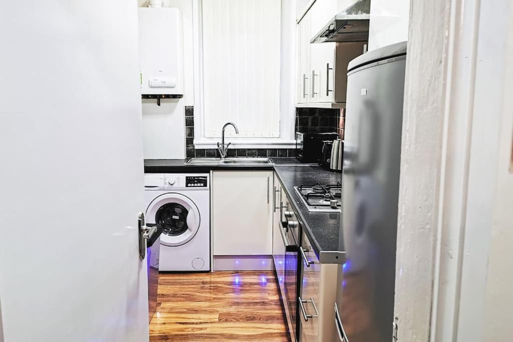 Glasgow Southside: Cosy 2 Bedroom Apartment מראה חיצוני תמונה