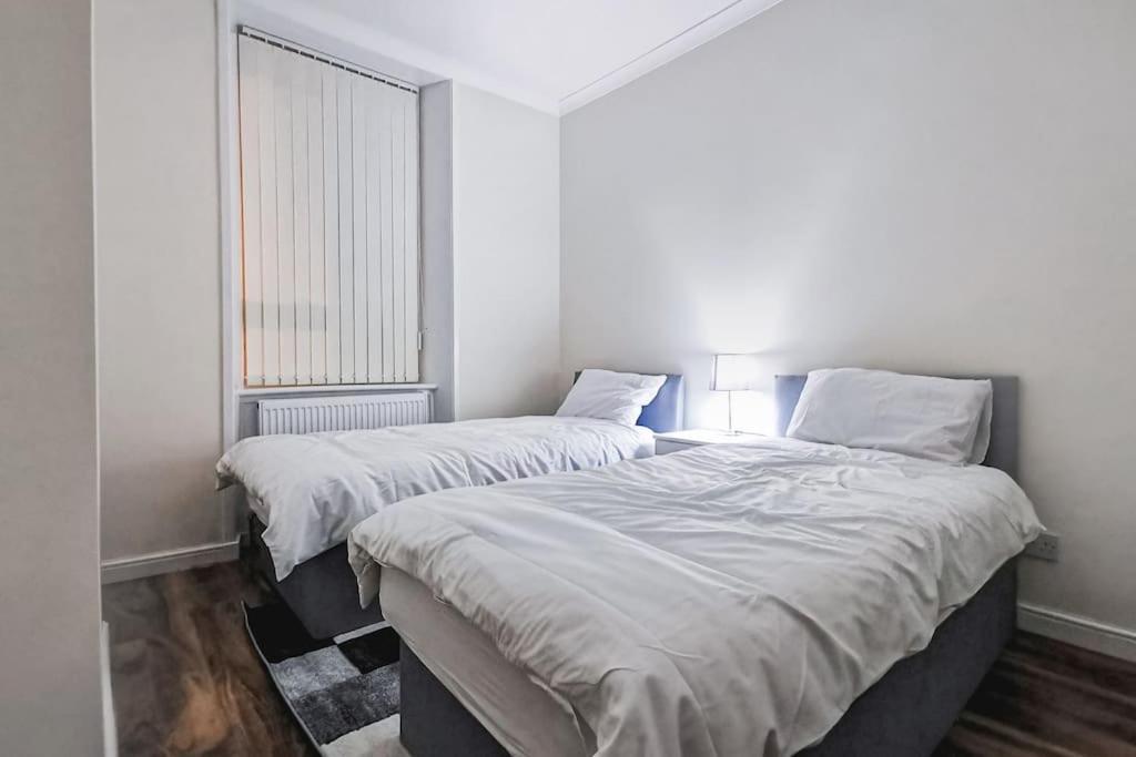 Glasgow Southside: Cosy 2 Bedroom Apartment מראה חיצוני תמונה