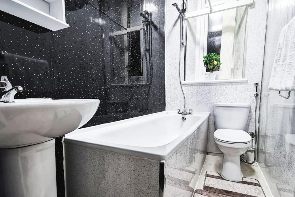 Glasgow Southside: Cosy 2 Bedroom Apartment מראה חיצוני תמונה